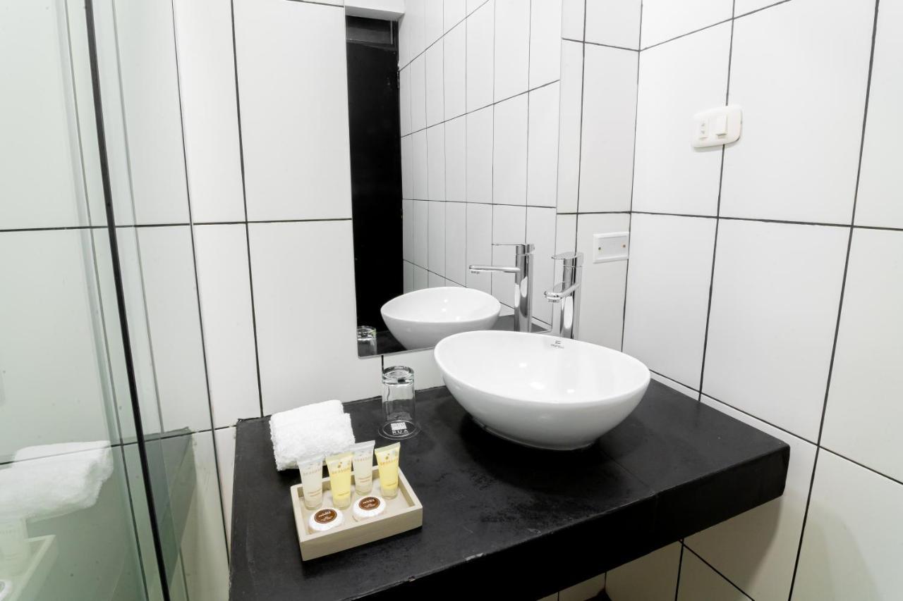 Rua Hoteles 皮乌拉 外观 照片