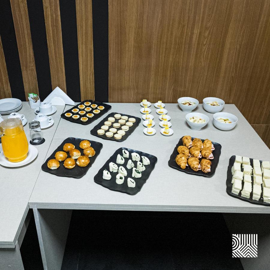 Rua Hoteles 皮乌拉 外观 照片